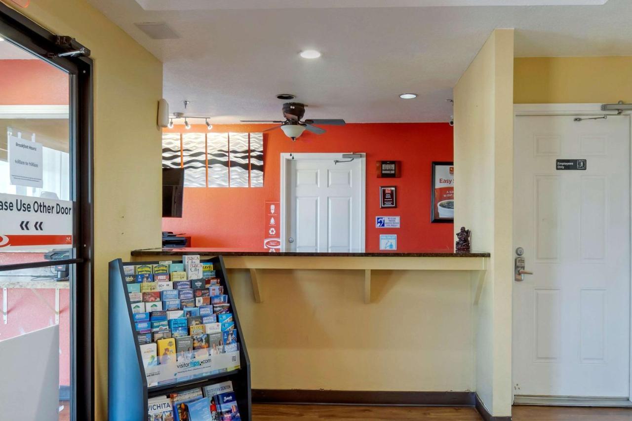 Econo Lodge Pryor Creek Ngoại thất bức ảnh