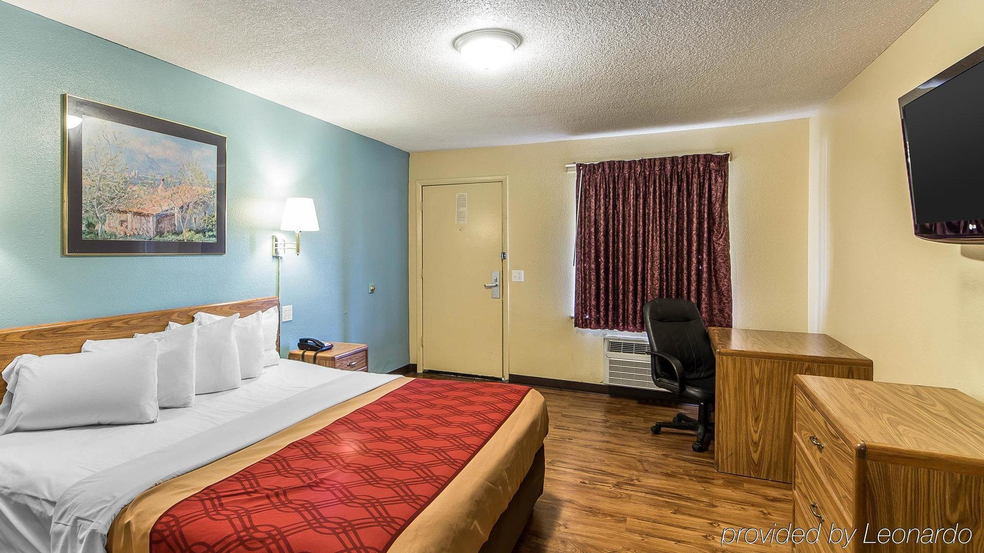 Econo Lodge Pryor Creek Ngoại thất bức ảnh