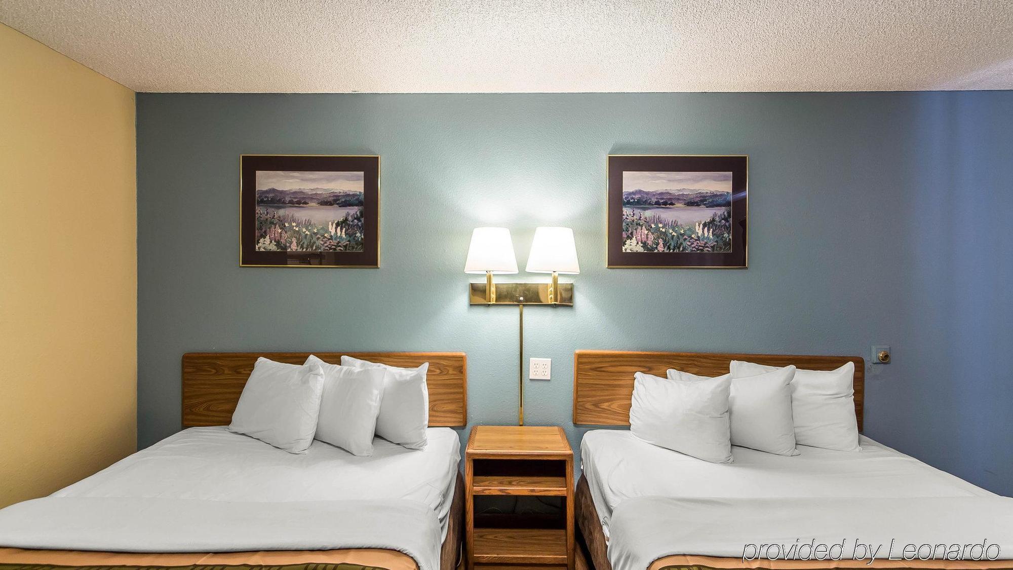 Econo Lodge Pryor Creek Ngoại thất bức ảnh
