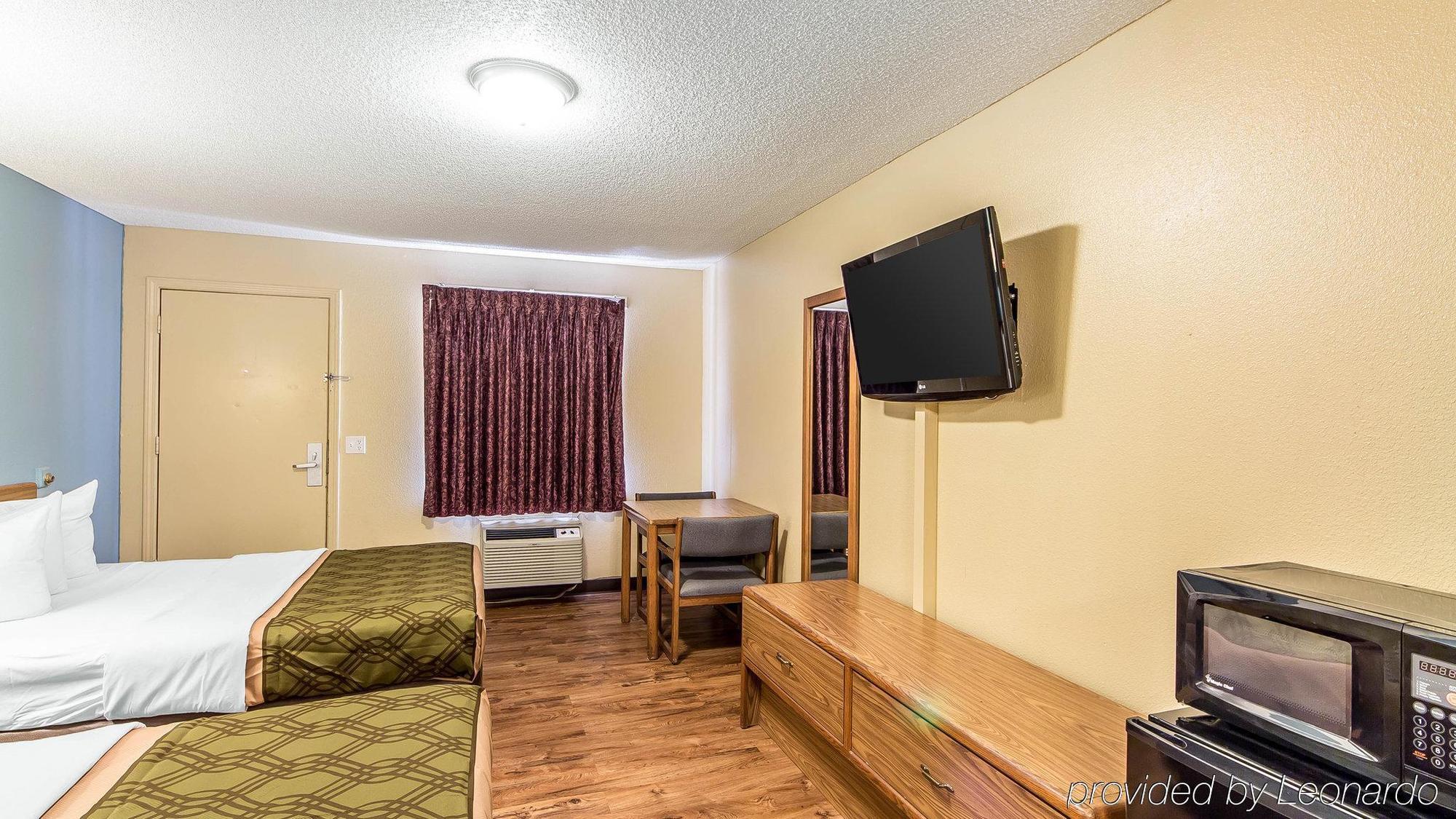 Econo Lodge Pryor Creek Ngoại thất bức ảnh