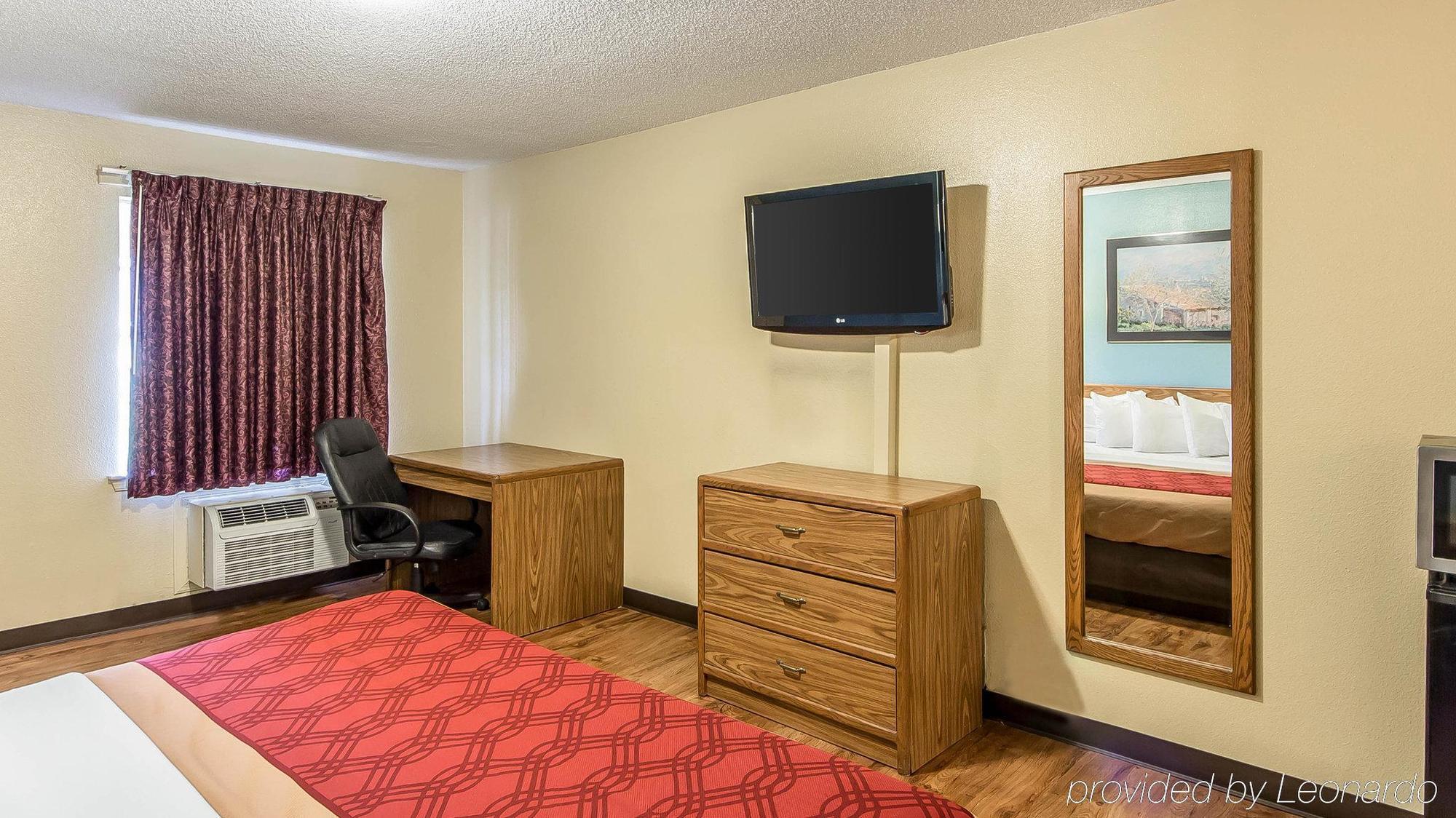 Econo Lodge Pryor Creek Ngoại thất bức ảnh