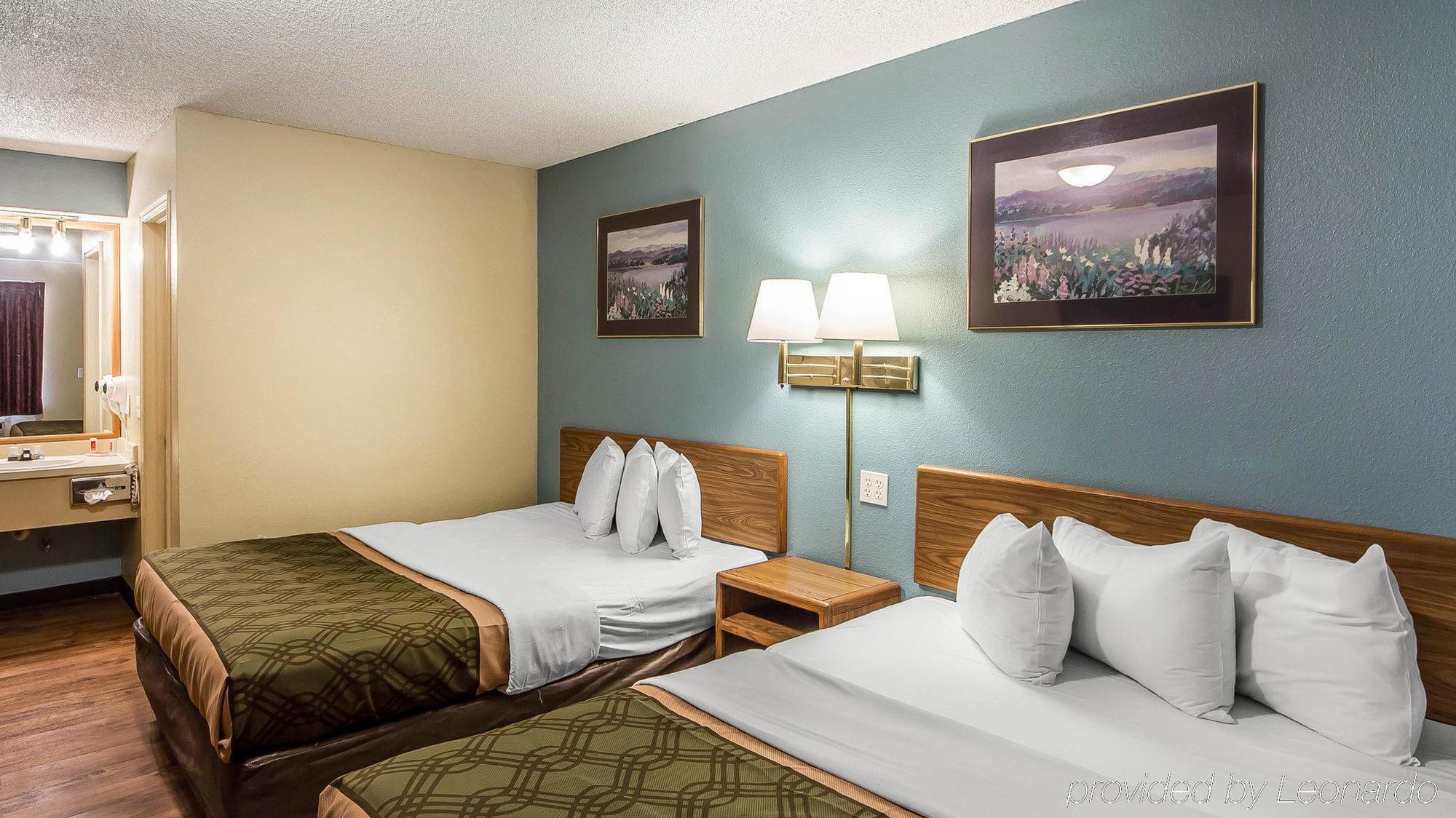 Econo Lodge Pryor Creek Ngoại thất bức ảnh