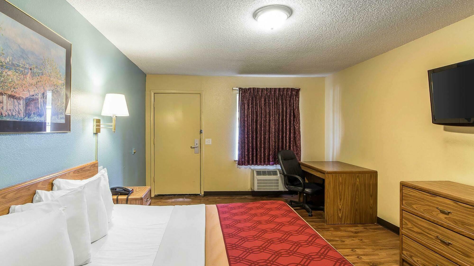 Econo Lodge Pryor Creek Ngoại thất bức ảnh