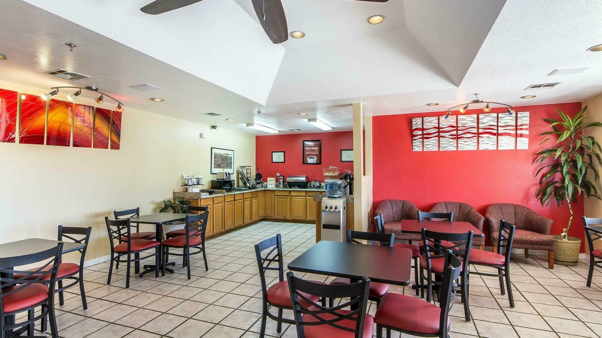 Econo Lodge Pryor Creek Ngoại thất bức ảnh