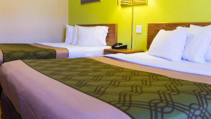 Econo Lodge Pryor Creek Ngoại thất bức ảnh